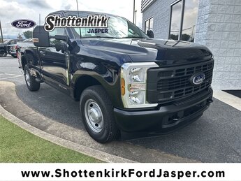 2025 Ford Super Duty F-350 SRW XL 2 Door Power Stroke 6.7L V8 DI 32V OHV Turbodiesel Engine RWD Truck Automatic