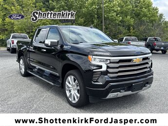 2022 Black Chevrolet Silverado 1500 High Country 4 Door Truck Automatic 4X4 EcoTec3 6.2L V8 Engine