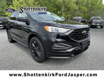 2024 Ford Edge SE 4 Door EcoBoost 2.0L I4 GTDi DOHC Turbocharged VCT Engine AWD Automatic