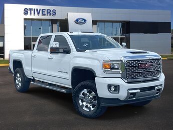 2019 Summit White GMC Sierra 3500HD Denali Duramax 6.6L V8 Turbodiesel Engine Automatic 4X4