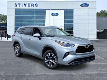 2022 Toyota Highlander XLE SUV FWD Automatic 4 Door 3.5L V6 DOHC Engine