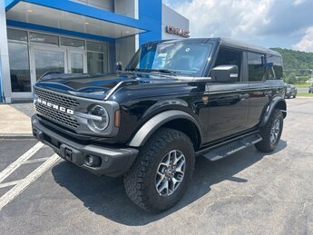 2025 Shadow Black Ford Bronco Badlands Manual 4X4 4 Door 2.7L EcoBoost V6 Engine