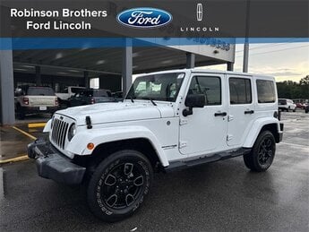 2018 Jeep Wrangler JK Unlimited Altitude 4 Door Automatic 4X4 3.6L V6 24V VVT Engine SUV