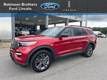 2022 Rapid Red Metallic Tinted Clearcoat Ford Explorer XLT 4 Door SUV Automatic 4X4 2.3L EcoBoost I-4 Engine