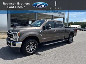 2022 Ford Super Duty F-350 SRW Lariat 4 Door Power Stroke 6.7L V8 DI 32V OHV Turbodiesel Engine Automatic Truck 4X4