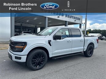 2025 White Ford F-150 XLT 4 Door 2.7L V6 EcoBoost Engine RWD