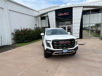 2025 Summit White GMC Yukon AT4 4X4 SUV EcoTec3 5.3L V8 Engine 4 Door
