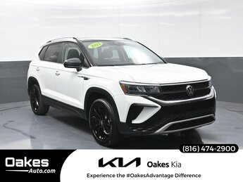 2023 Volkswagen Taos 1.5T SE 4 Door 1.5L I4 Turbocharged DOHC 16V LEV3-SULEV30 158hp Engine Automatic