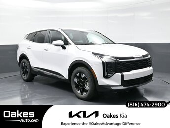 2026 Glacial White Pearl Kia Sportage LX Automatic I4 Engine 4 Door AWD