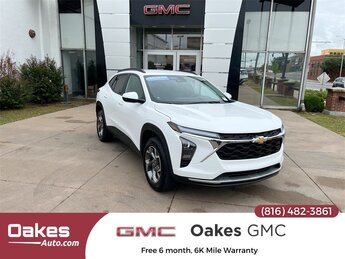 2025 Summit White Chevrolet Trax LT 4 Door Automatic 1.2L Ecotec Turbo DOHC DI w/VVT Engine FWD