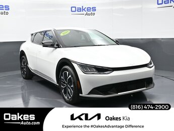 2024 Snow White Pearl Kia EV6 Light 4 Door AWD SUV
