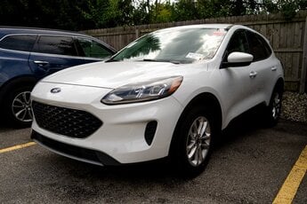 2021 Oxford White Ford Escape SE Automatic SUV FWD 4 Door 1.5L EcoBoost Engine