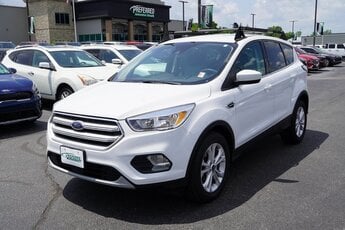 2018 Oxford White Ford Escape SE Automatic 4 Door SUV EcoBoost 2.0L I4 GTDi DOHC Turbocharged VCT Engine FWD
