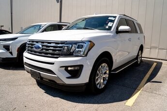 2020 Oxford White Ford Expedition XLT 4X4 SUV Automatic 4 Door