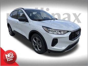 2025 Silver Metallic Ford Escape ST-Line 4 Door SUV FWD 1.5L EcoBoost Engine Automatic