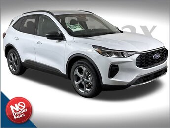 2025 Space Silver Metallic Ford Escape ST-Line Automatic FWD 4 Door 2.5L iVCT Engine
