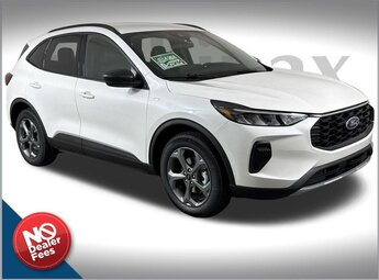 2025 Star White Metallic Tri-Coat Ford Escape ST-Line FWD 2.5L iVCT Engine Automatic 4 Door