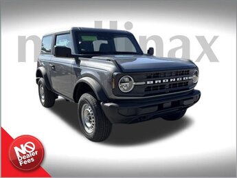 2025 Gray Metallic Ford Bronco Base Automatic 2 Door 2.3L EcoBoost I-4 Engine 4X4