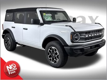 2025 Oxford White Ford Bronco Base 4 Door 4X4 2.3L EcoBoost I-4 Engine
