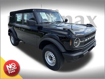 2025 Shadow Black Ford Bronco Base Automatic 4 Door 4X4 2.3L EcoBoost I-4 Engine SUV