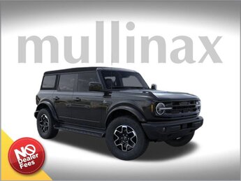 2025 Shadow Black Ford Bronco Outer Banks Automatic SUV 2.3L EcoBoost I-4 Engine 4 Door 4X4