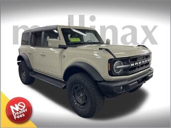 2025 Beige Ford Bronco Outer Banks SUV 4X4 2.7L EcoBoost V6 Engine 4 Door