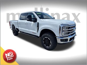 2025 Star White Metallic Tri-Coat Ford Super Duty F-250 SRW Lariat 6.7L High Output Power Stroke V8 Diesel Engine 4 Door Truck
