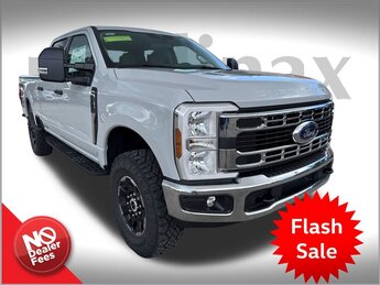 2025 Avalanche Ford Super Duty F-250 SRW XLT 4 Door Automatic 7.3L V8 PFI SOHC 16V Federal 405hp Engine
