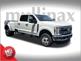 2025 Oxford White Ford Super Duty F-350 DRW XLT Truck 7.3L V8 PFI SOHC 16V Federal 405hp Engine 4X4