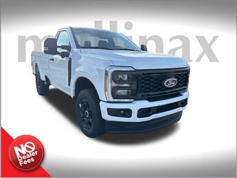 2025 Oxford White Ford Super Duty F-350 SRW STX Truck 7.3L V8 PFI SOHC 16V Federal 405hp Engine Automatic