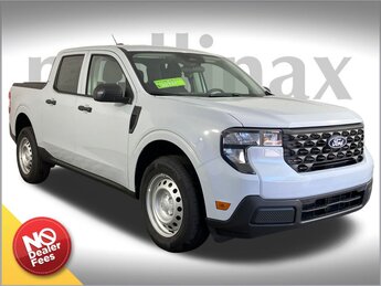 2025 White Metallic Ford Maverick XL Automatic (CVT) 2.5L I-4 Hybrid Engine Truck