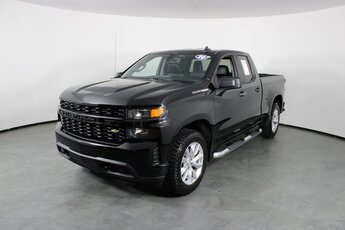 2020 Black Chevrolet Silverado 1500 Custom Truck EcoTec3 4.3L V6 Engine Automatic 4 Door RWD