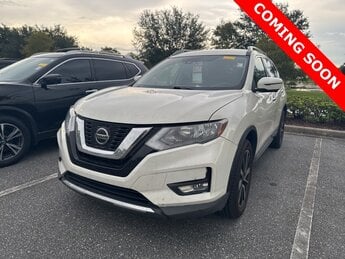 2019 Pearl White Tricoat Nissan Rogue SL 4 Door AWD 2.5L I4 DOHC 16V Engine SUV Automatic (CVT)