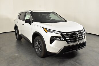 2025 Everest White Pearl Nissan Rogue S Automatic (CVT) 1.5L DOHC Engine FWD SUV