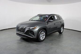 2022 Hyundai Tucson SEL Automatic SUV 2.5L I4 DGI DOHC 16V LEV3-ULEV70 187hp Engine 4 Door FWD