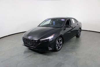2023 Hyundai Elantra SEL 4 Door Sedan FWD I4 Engine Automatic (CVT)