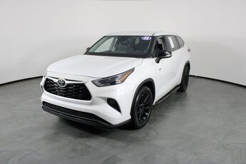 2023 Wind Chill Pearl Toyota Highlander LE 4 Door Automatic 2.4L I4 PDI Turbocharged DOHC 16V LEV3-SULEV30 265hp Engine