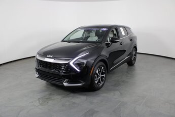 2024 Ebony Black Kia Sportage EX Automatic FWD SUV 4 Door I4 Engine