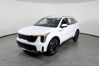 2024 Glacial White Pearl Kia Sorento S 2.5L I4 DGI DOHC 16V LEV3-SULEV30 191hp Engine 4 Door SUV Automatic FWD