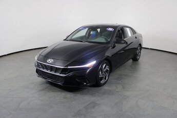 2025 Abyss Black Hyundai Elantra SEL Convenience I4 Engine FWD Automatic (CVT) 4 Door
