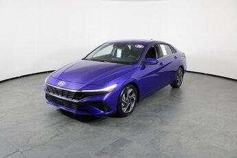 2024 Hyundai Elantra SEL I4 Engine FWD 4 Door Sedan