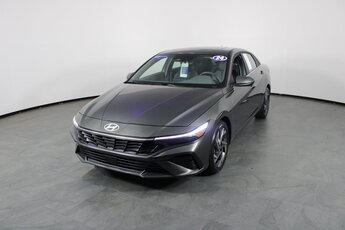 2024 Amazon Gray Hyundai Elantra SEL Automatic (CVT) I4 Engine 4 Door Sedan