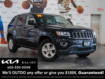 2014 Brilliant Black Crystal Pearlcoat Jeep Grand Cherokee Laredo 4 Door V6 Cylinder Engine RWD