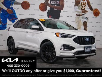 2022 Star White Metallic Tri-Coat Ford Edge ST-Line SUV 4 Cylinder Engine 4 Door