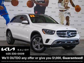 2022 Polar White Mercedes-Benz GLC GLC 300 4 Door SUV 4 Cylinder Engine RWD
