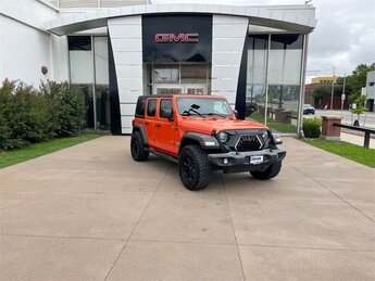 2018 Punkn Metallic Clearcoat Jeep Wrangler Unlimited Sport S 2.0L I4 DOHC Engine SUV 4 Door
