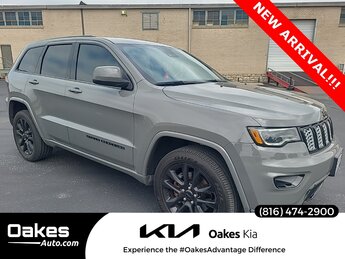 2021 Sting-Gray Clearcoat Jeep Grand Cherokee Laredo X 4X4 Automatic 4 Door SUV