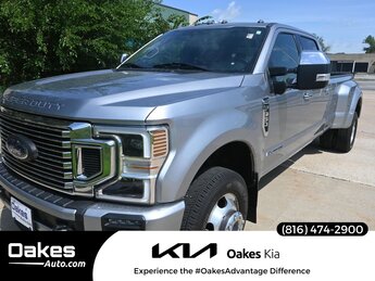 2021 Iconic Silver Metallic Ford Super Duty F-350 DRW Platinum Truck Power Stroke 6.7L V8 DI 32V OHV Turbodiesel Engine 4X4 4 Door Automatic