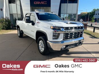 2023 Summit White Chevrolet Silverado 2500HD LT Duramax 6.6L V8 Turbodiesel Engine 4X4 Automatic 4 Door