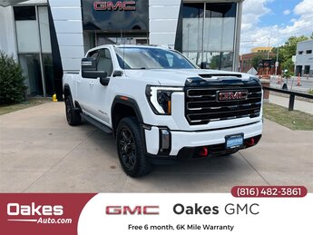 2024 Summit White GMC Sierra 2500HD AT4 6.6L V8 Engine 4 Door Truck